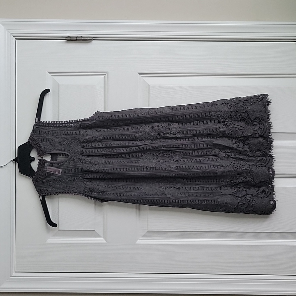 No Boundaries Sleeveless Dress - Picture 6 of 14